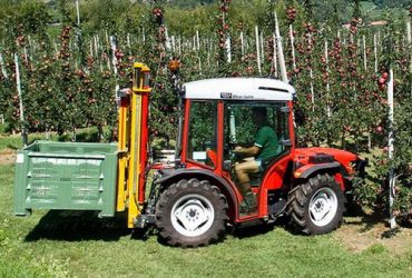 Antonio Carraro S/Ergit 100, su pasuk. priek. dalimi