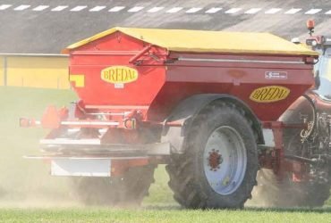 Bredal F8/F10 trąšų barstytuvai