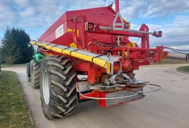 Prikabinamas trąšų barstytuvas Bredal K105