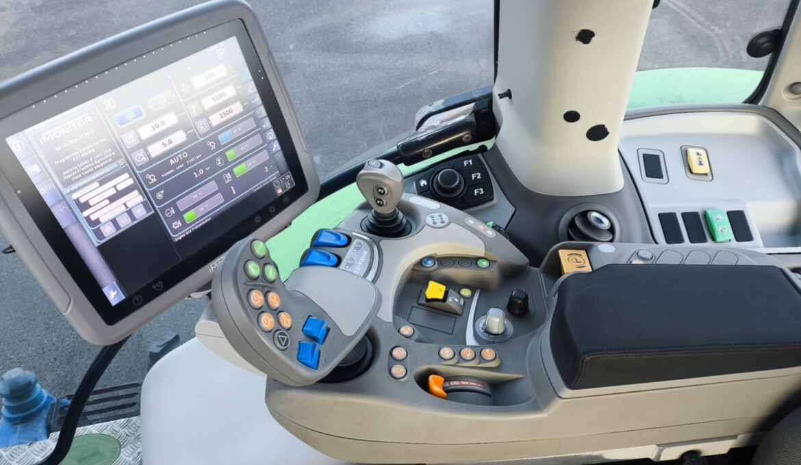 1f1d3250-f5fe-44ab-9f48-5eba5b50bb68