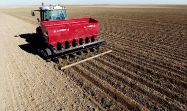 Pneumatinės česnakų sodinimo mašinos Broch